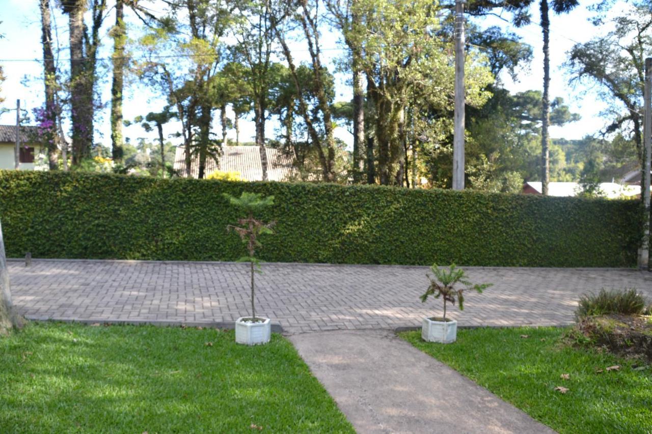 Hotel Pousada Dos Pinheiros Canela Buitenkant foto