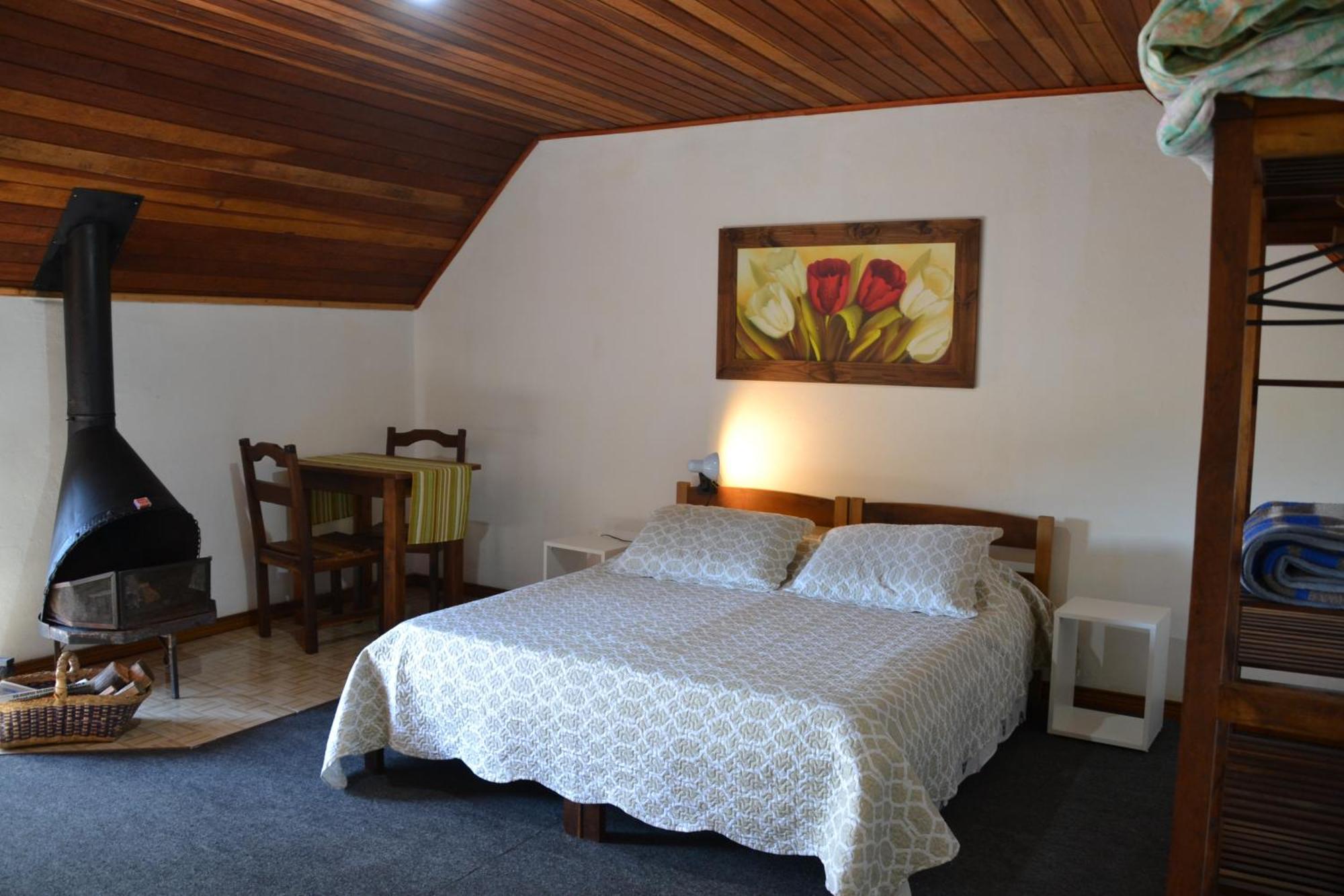 Hotel Pousada Dos Pinheiros Canela Buitenkant foto